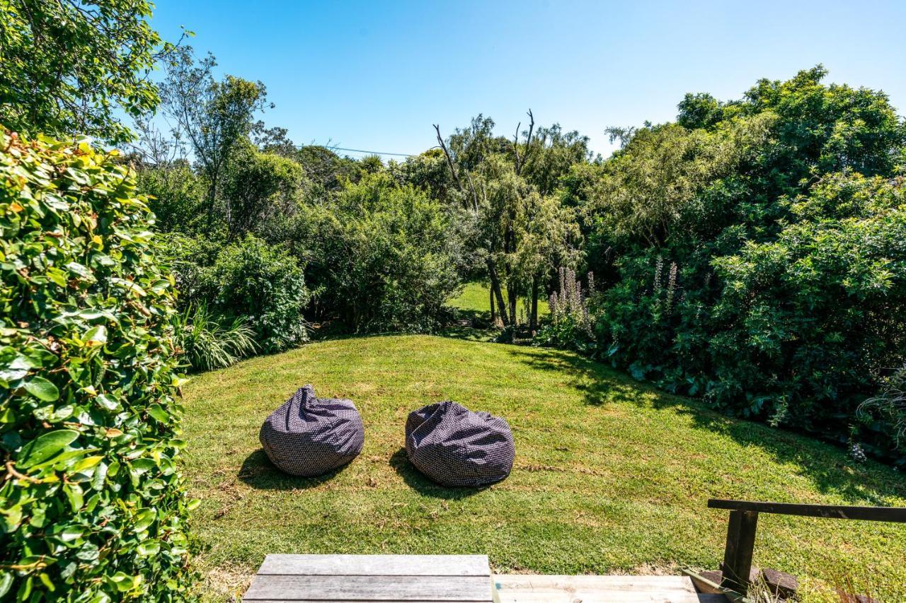 Relax On Ridge Villa Oneroa Exterior photo